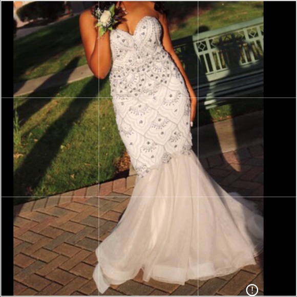 Jovani Prom Dress - Picture 3 of 4